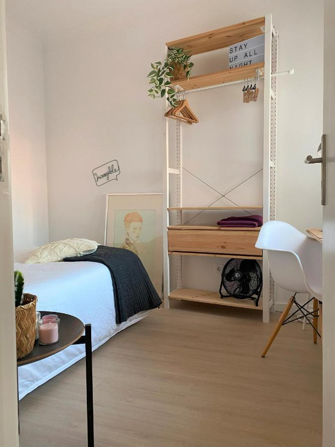 Lisbon, Renovated T2 Apartment Portas De Benfica Amadora Exterior foto